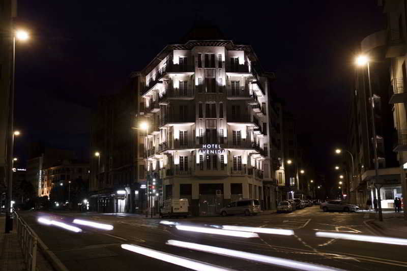 Hotel Avenida Pamplona Exterior foto